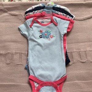 Gerber Baby Girl ser of onesies